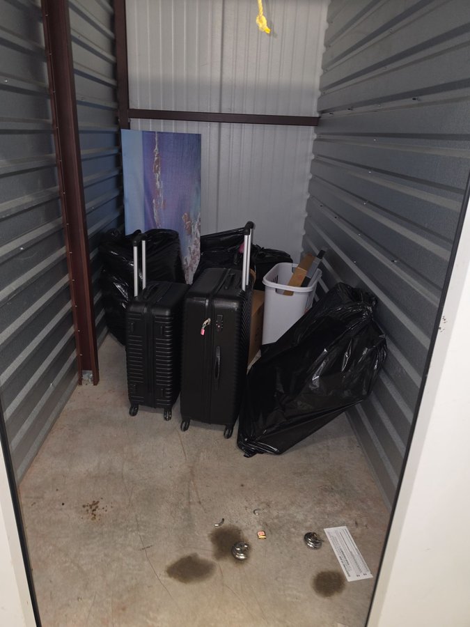 5 x 10 storage unit in Charlotte, NC
