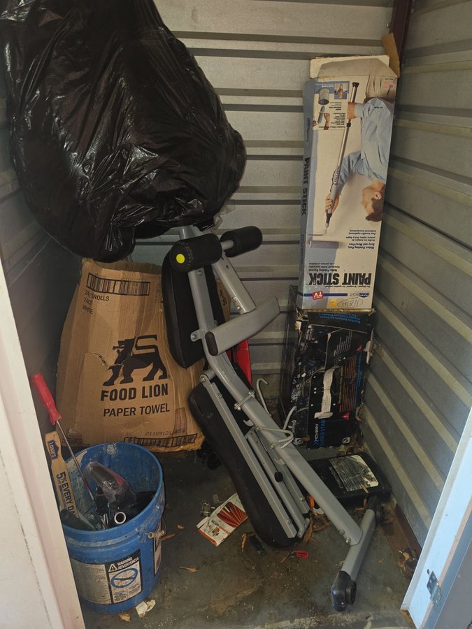 3 x 3 storage unit in Charlotte, NC