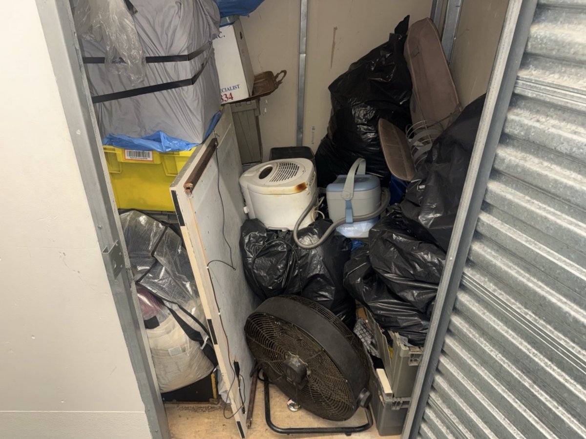 5 x 5 storage unit in Los Angeles, CA