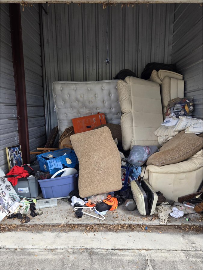 10 x 10 storage unit in Bonita Springs, FL