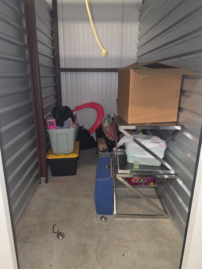 5 x 10 storage unit in Charlotte, NC