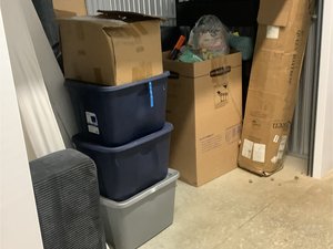 10 x 10 storage unit in Alpharetta, GA