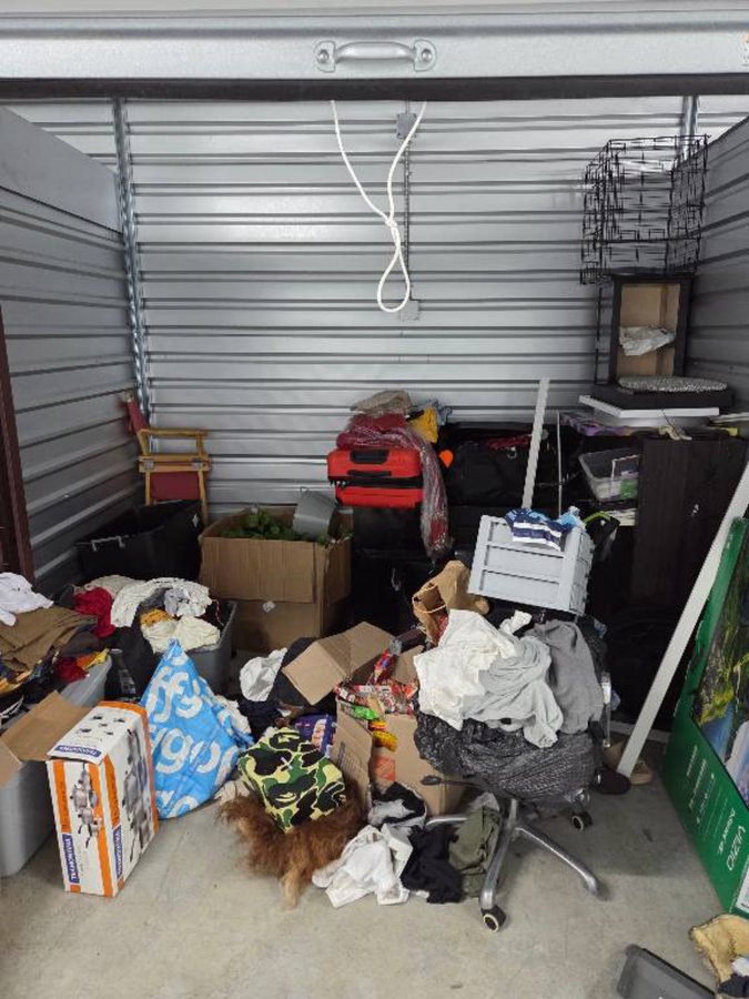 10 x 10 storage unit in Tallahassee, FL