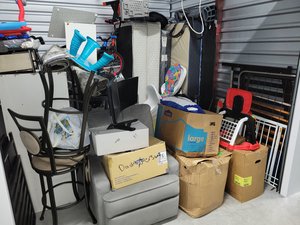 10 x 10 unit in Virginia Beach