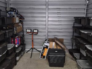 10 x 7 storage unit in Hollywood, MD