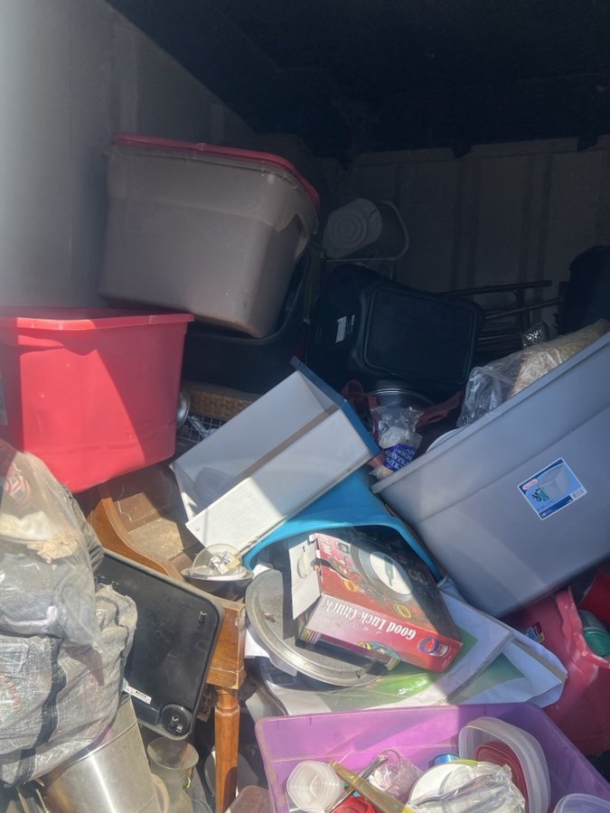 7 x 10 storage unit in Concord, CA