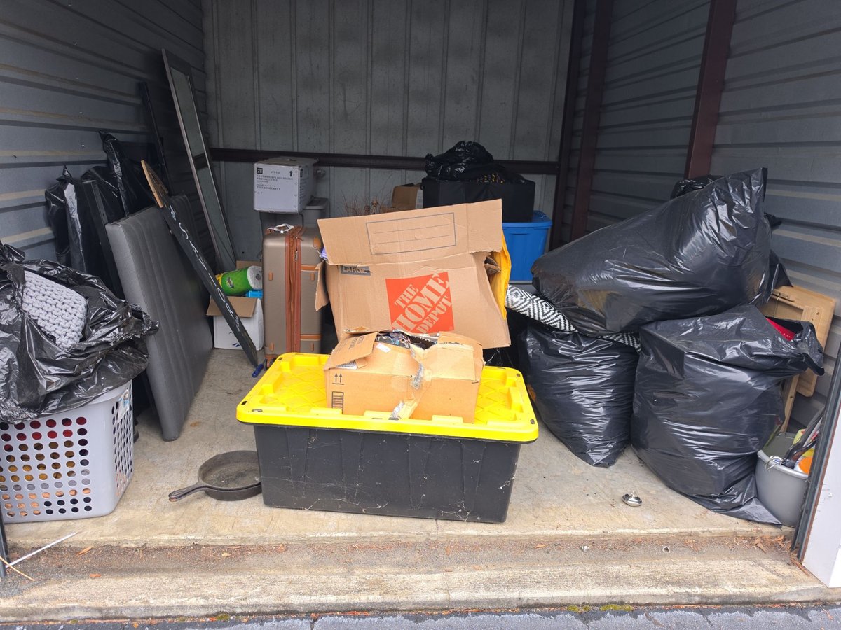 10 x 10 storage unit in Charlotte, NC