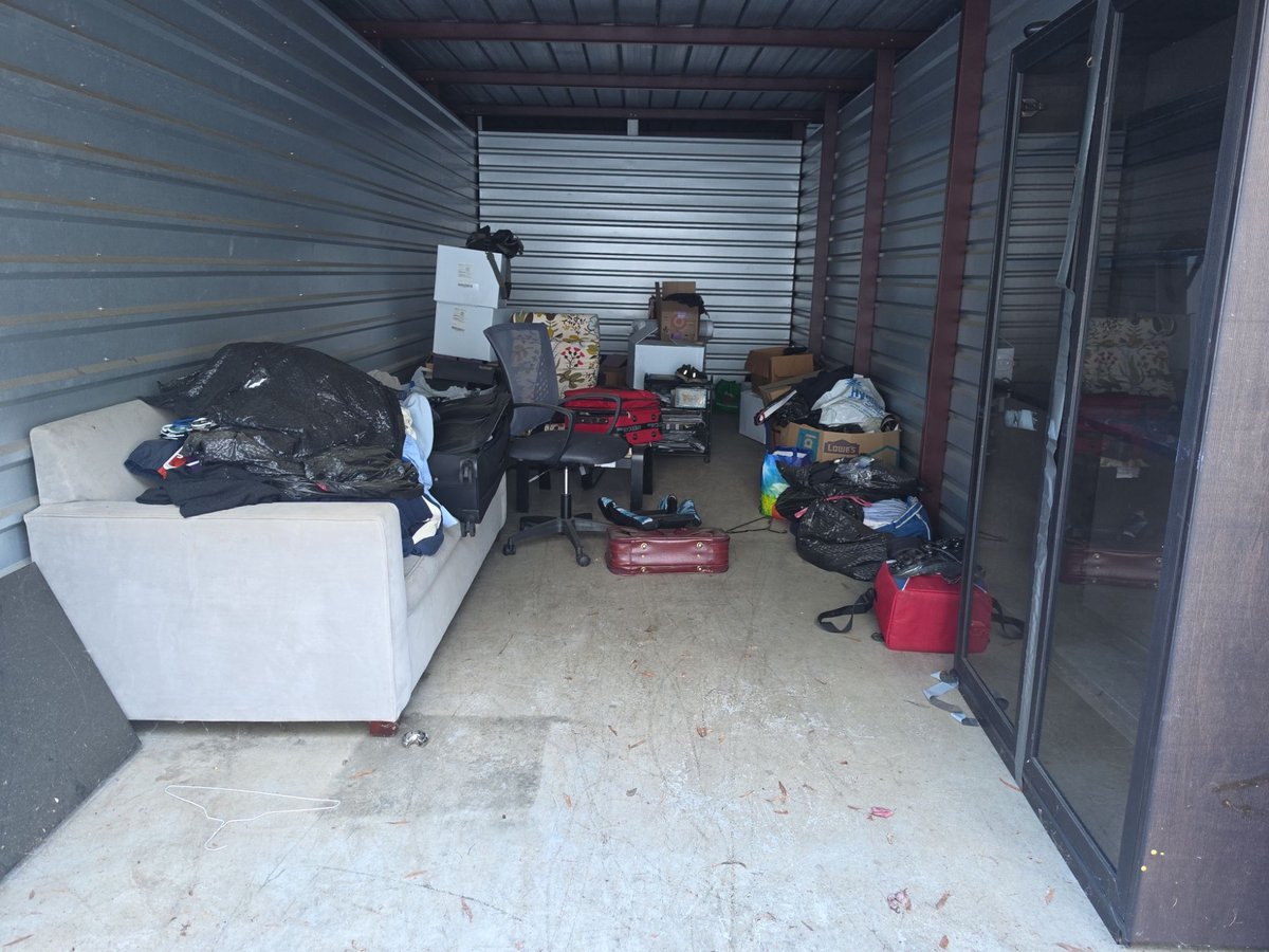 10 x 25 storage unit in Charlotte, NC