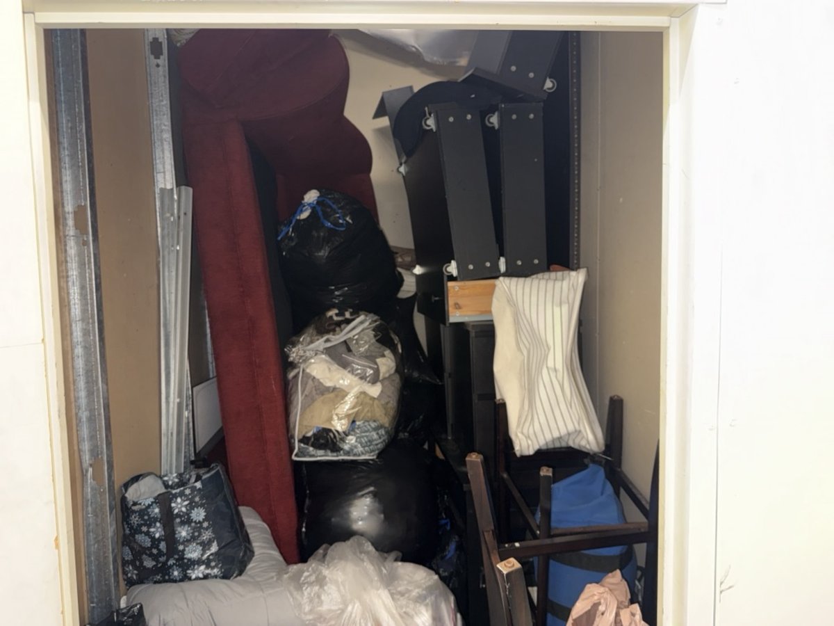 5 x 10 storage unit in Los Angeles, CA