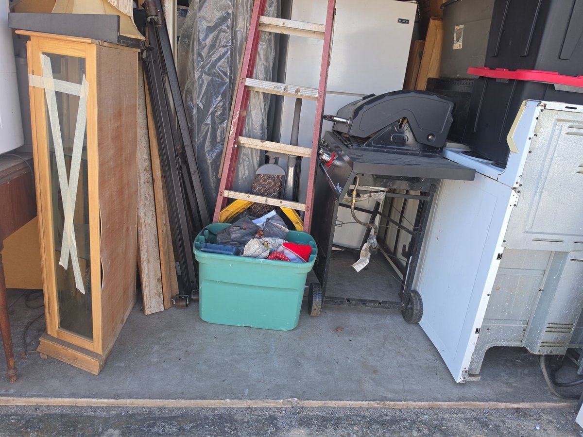 10 x 10 storage unit in Concord, NC