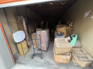 10 x 30 storage unit in Venice, CA