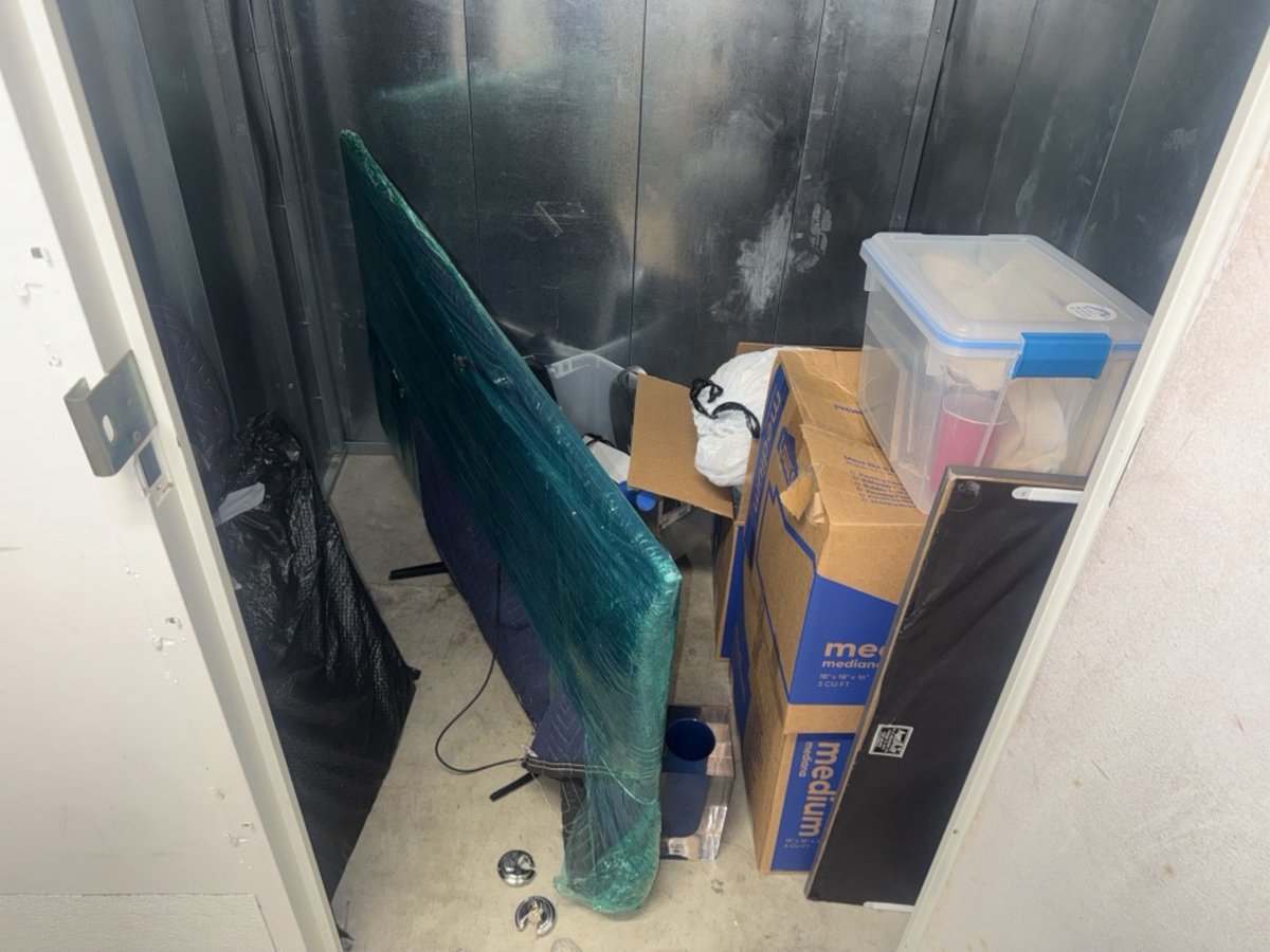5 x 5 storage unit in Venice, CA