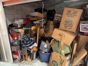 10 x 10 storage unit in Culver City, CA