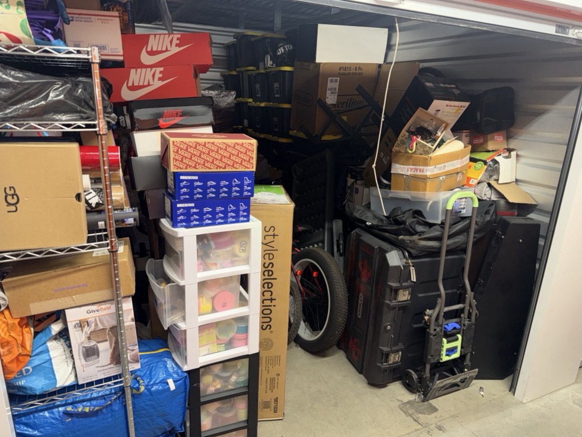 10 x 15 storage unit in Culver City, CA