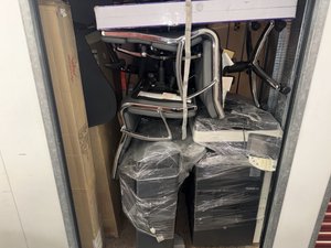 8 x 12 storage unit in Los Angeles, CA