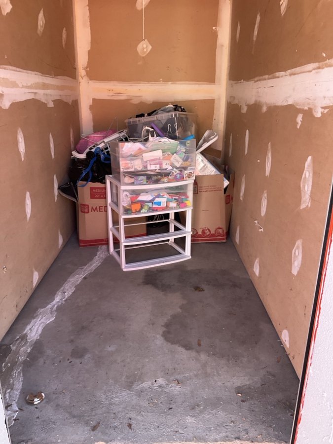5 x 10 storage unit in Florence, SC