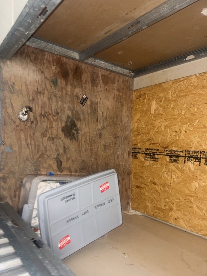 5 x 5 storage unit in Venice, CA