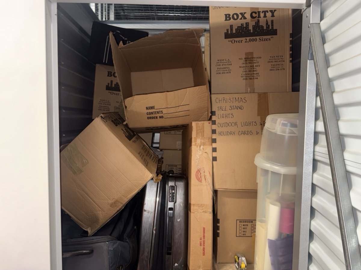 5 x 5 storage unit in Culver City, CA