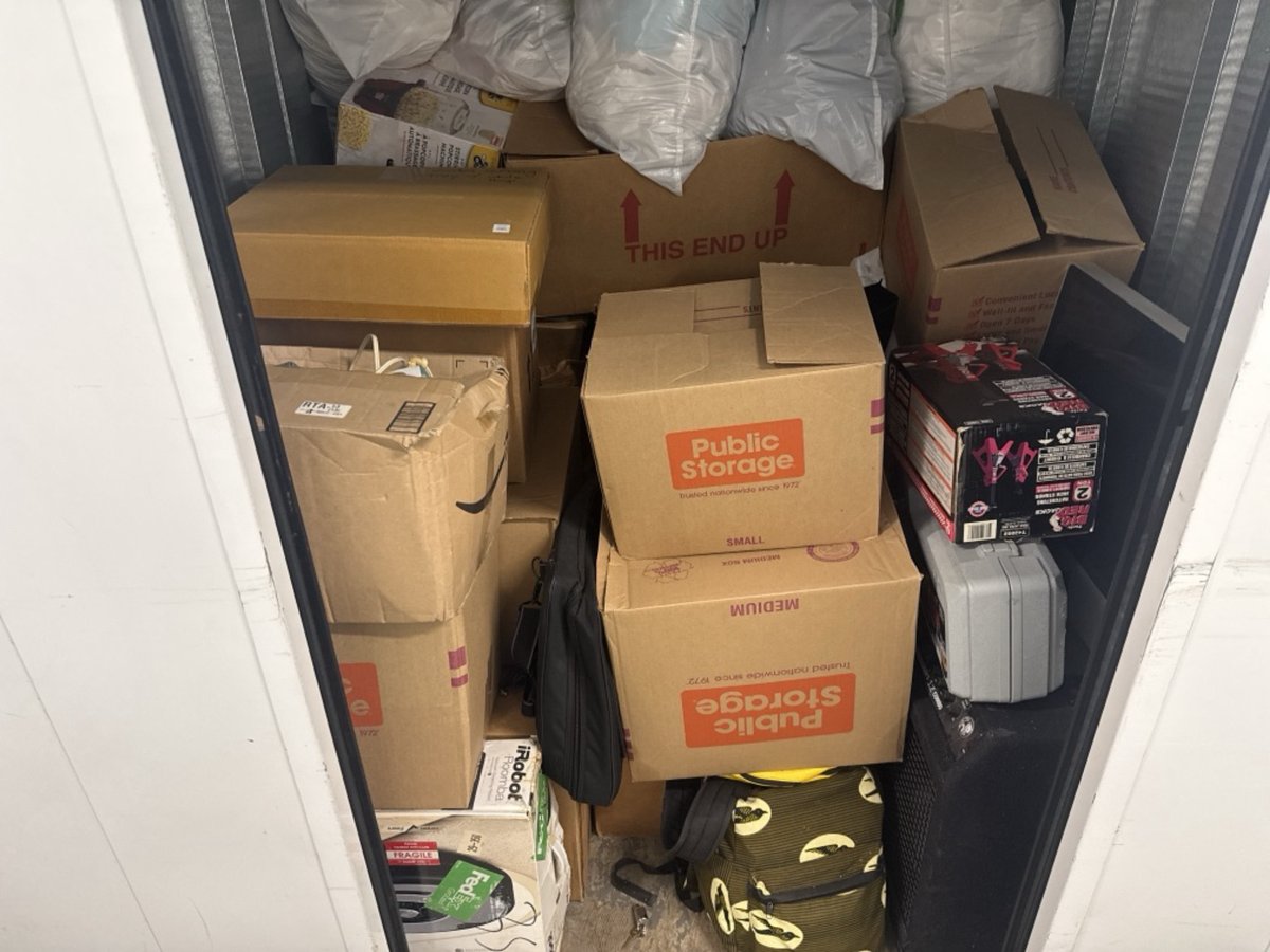 5 x 5 storage unit in Los Angeles, CA