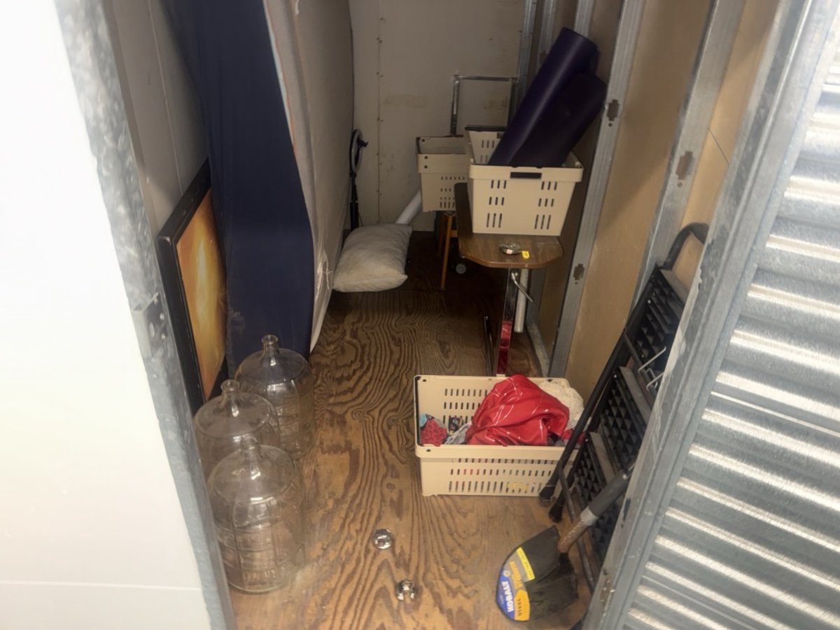 5 x 10 storage unit in Venice, CA