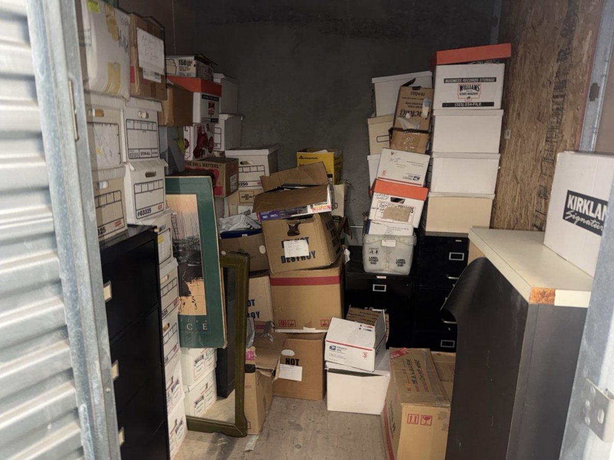 7 x 10 storage unit in Culver City, CA