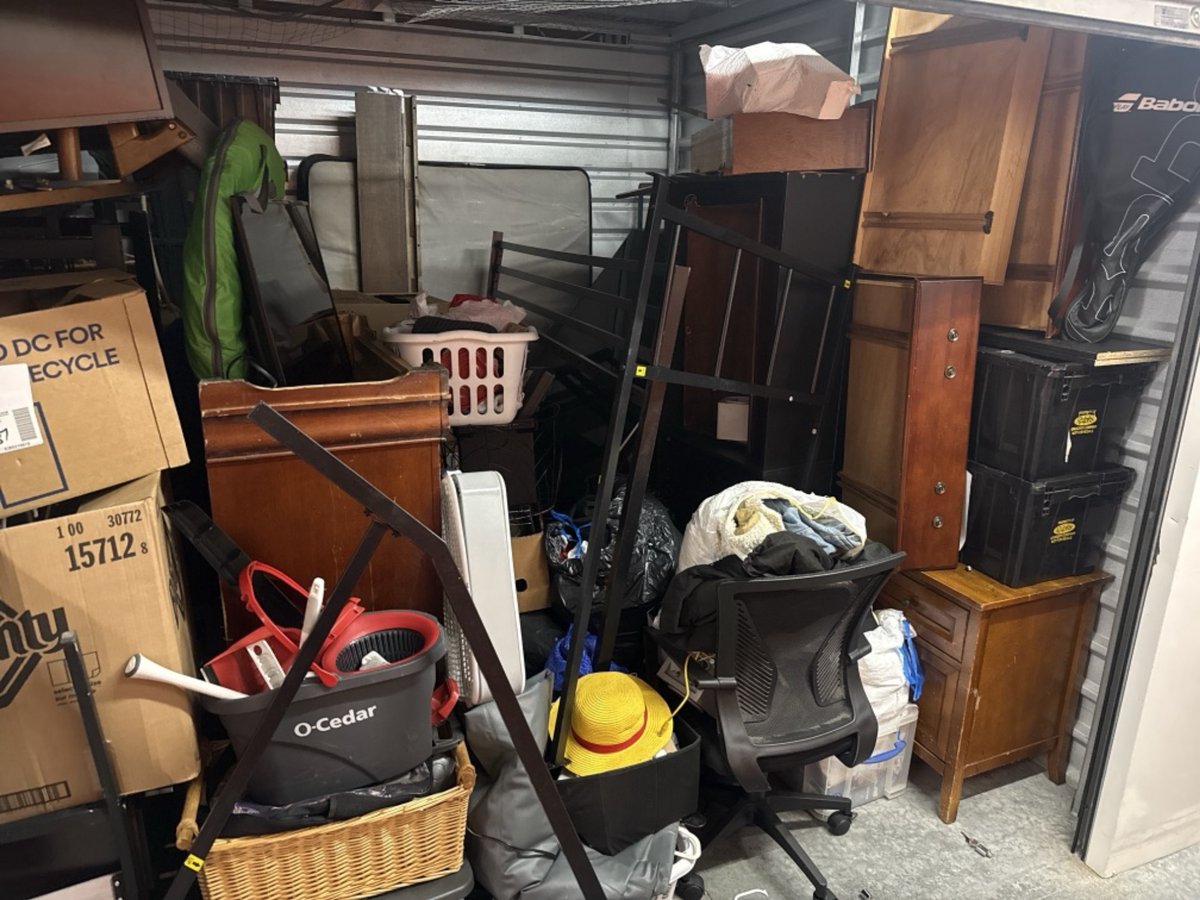 10 x 10 storage unit in Culver City, CA