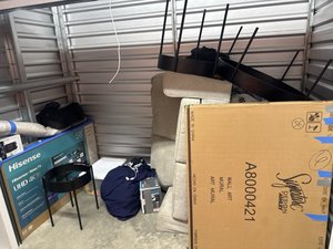10 x 5 storage unit in Culver City, CA