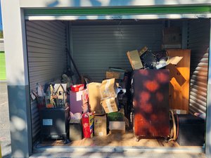 10 x 10 storage unit in Huntsville, AL