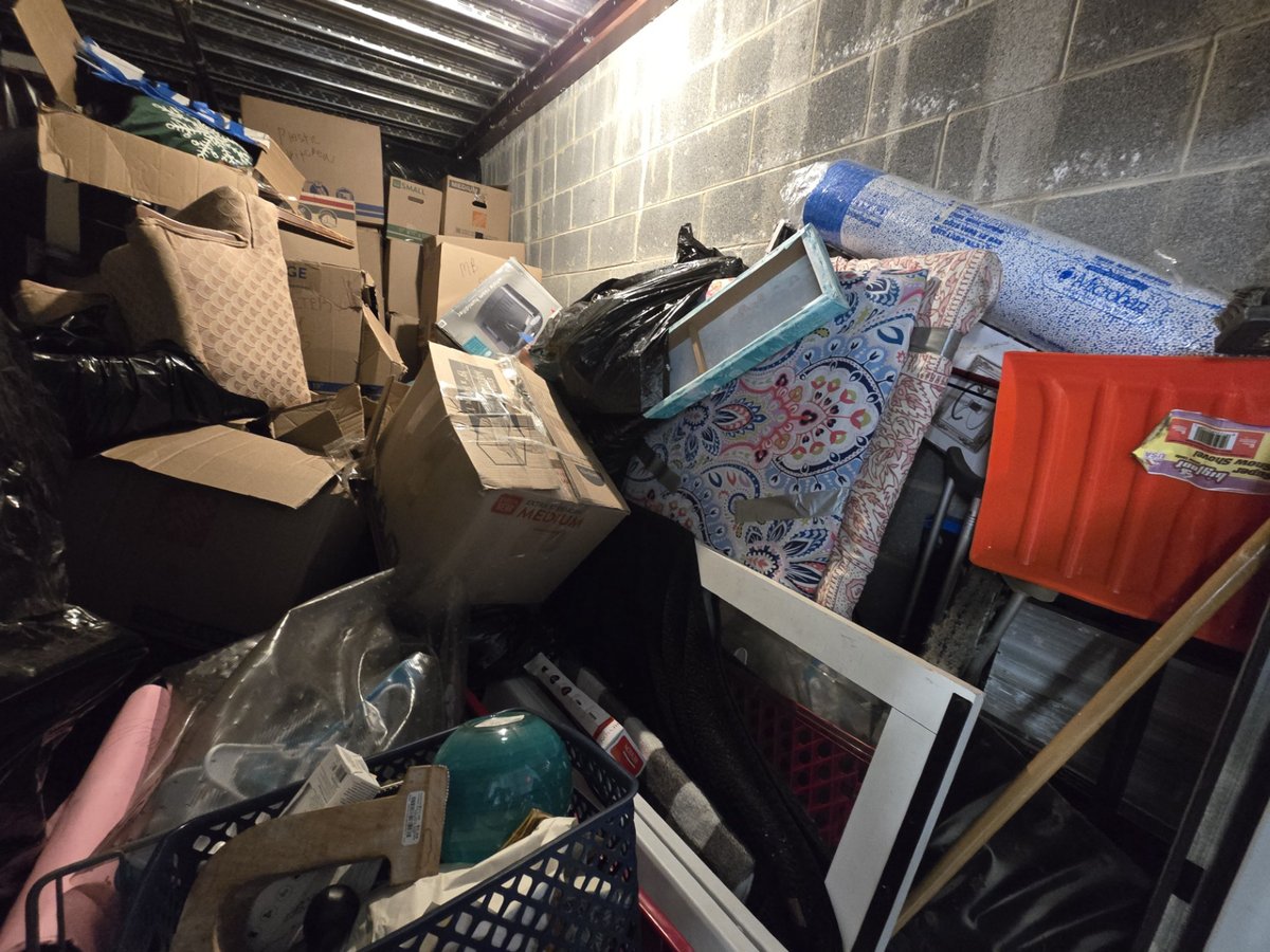 10 x 15 storage unit in Laurel, MD