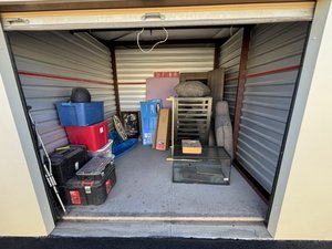 10 x 10 storage unit in Tucson, AZ