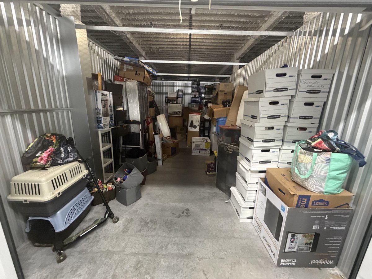 10 x 20 storage unit in Belleville, NJ