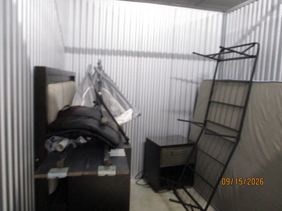 10 x 7 storage unit in Bradenton, FL