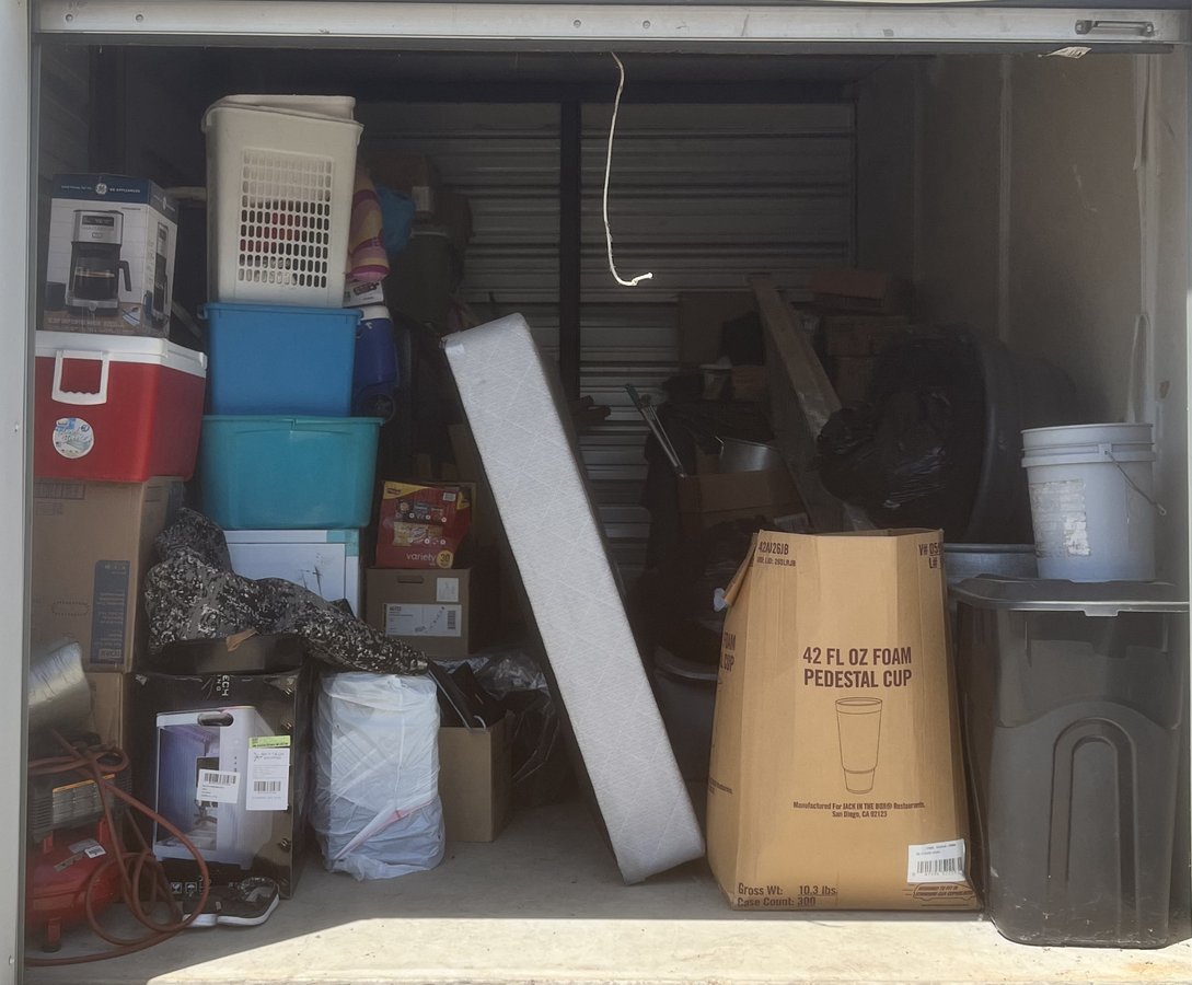 10 x 15 storage unit in Joshua, TX