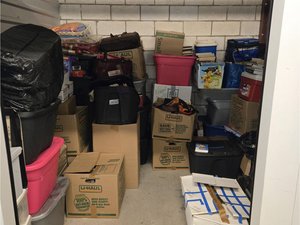 10 x 10 storage unit in Orange, CT