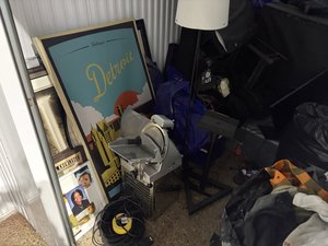 7 x 10 storage unit in Highland Park, MI