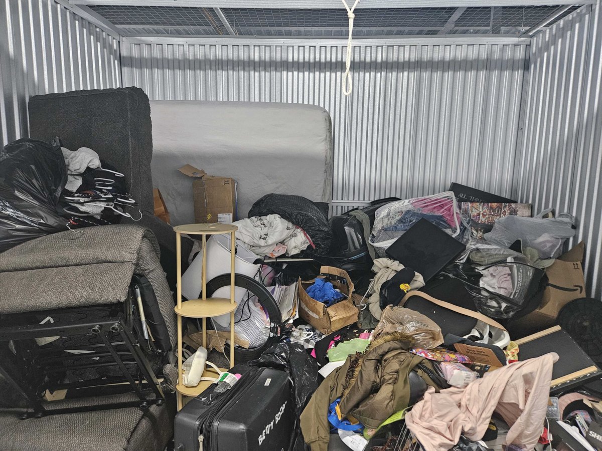 10 x 7 storage unit in Hallandale, FL