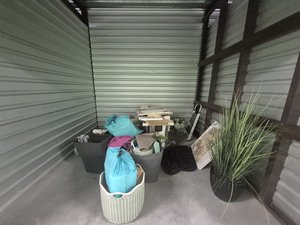 10 x 10 storage unit in Colonial Heights, VA