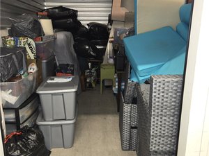 10 x 20 storage unit in Orange, CT
