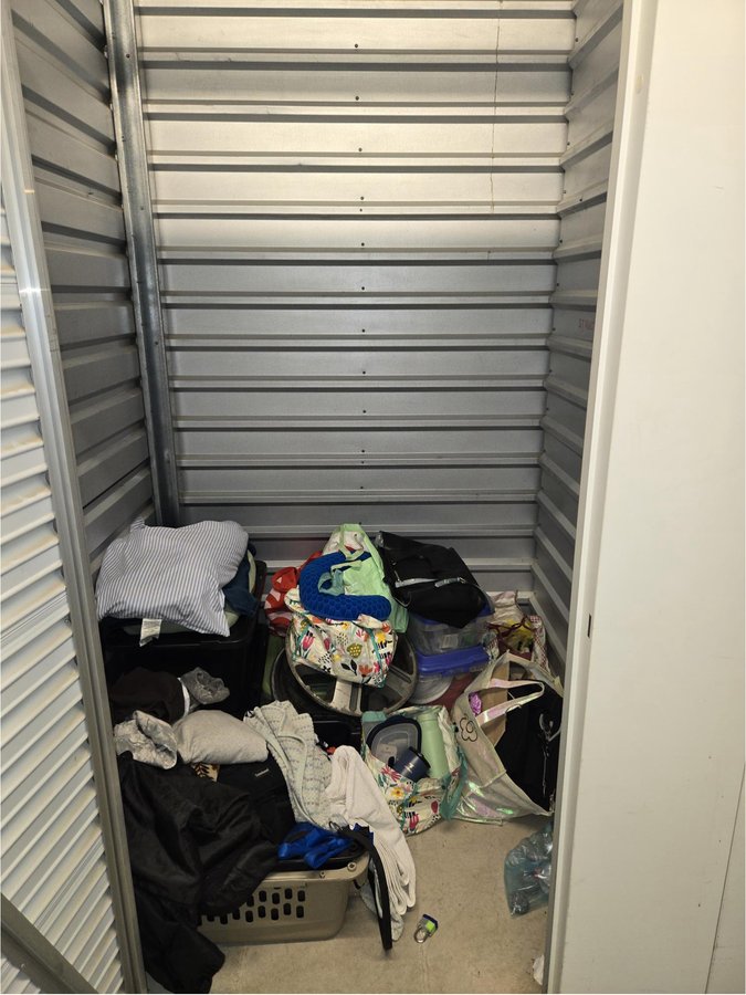 5 x 5 storage unit in Orange, CT