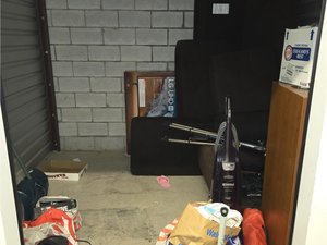 10 x 10 storage unit in Orange, CT