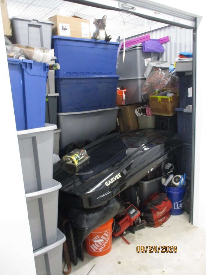10 x 7 storage unit in Bradenton, FL