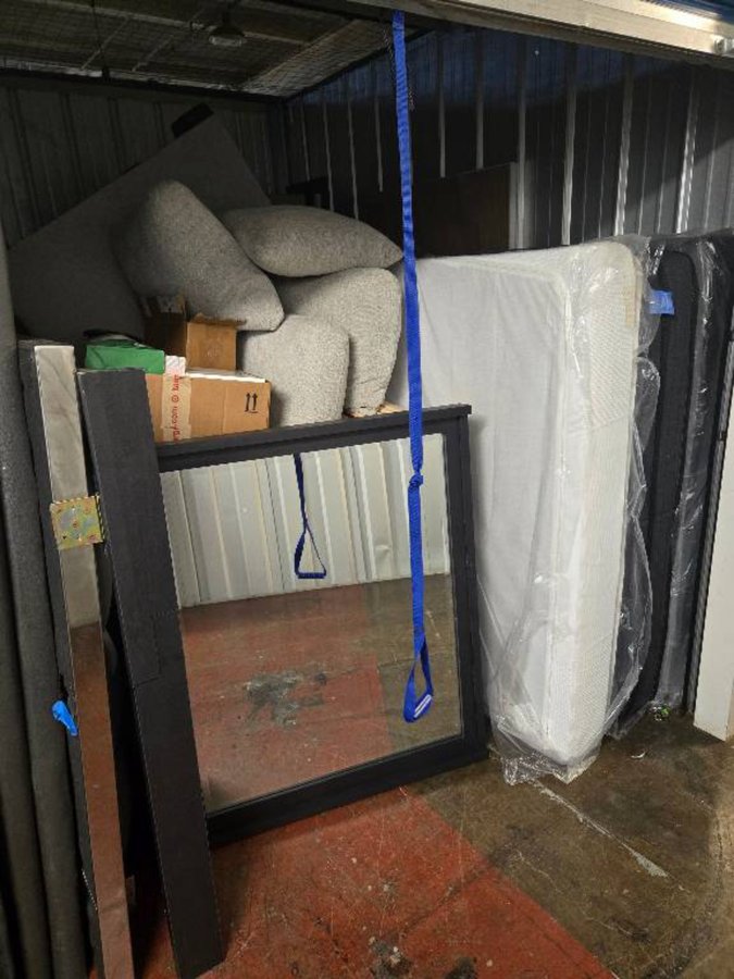 10 x 10 storage unit in Chicago, IL