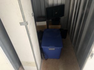5 x 7 storage unit in Torrance, CA