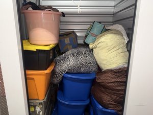 5 x 5 storage unit in Gardena, CA