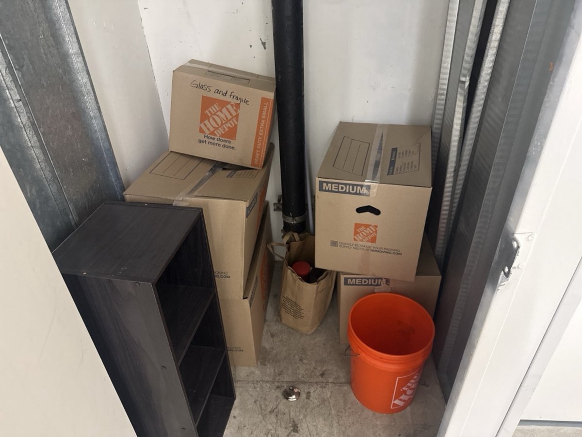 3 x 5 storage unit in Torrance, CA