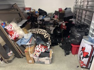 10 x 10 storage unit in Gardena, CA