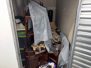 5 x 10 storage unit in Hawthorne, CA