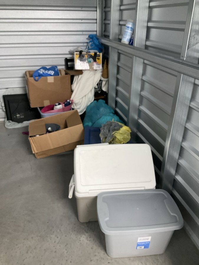 7 x 10 storage unit in Conway, SC