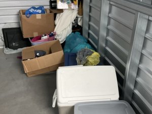 7 x 10 storage unit in Conway, SC