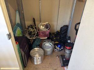 5 x 5 storage unit in Gardena, CA